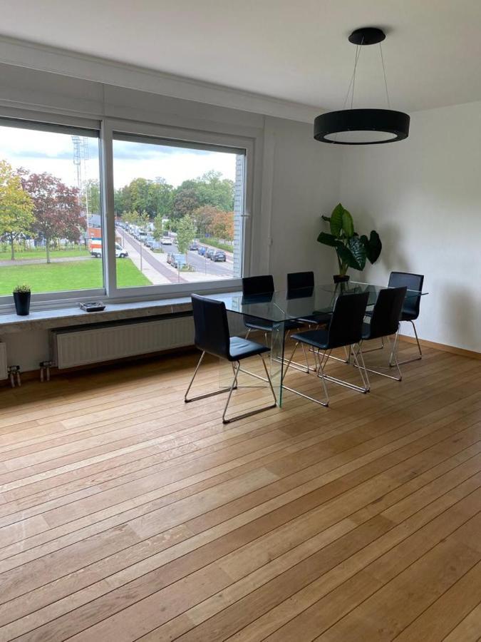 Lichtrijk Mooi Appartement Met Zicht Op Hof Van Roosendael Antwerpen Exteriör bild