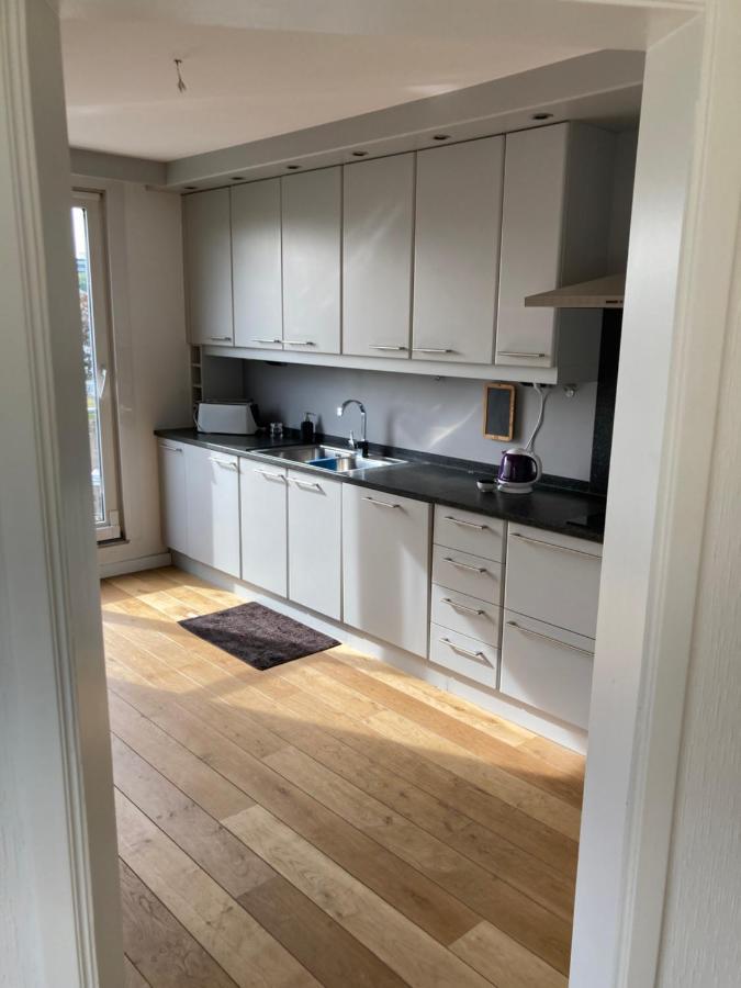 Lichtrijk Mooi Appartement Met Zicht Op Hof Van Roosendael Antwerpen Exteriör bild